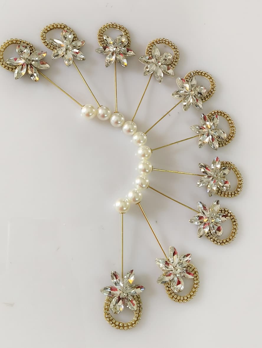 Statement Brooch Pins – Peacock Feather & Gemstone Decorative Lapel Pins for Wedding, Party & Formal Wear